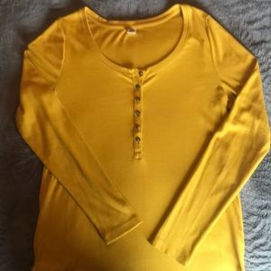 Old Navy mustard long sleeve Henley